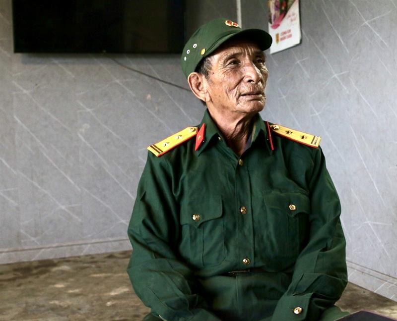 Ông Kơ Să Hà Ba thẫn thờ khi nghe tin Tổng Bí thư Nguyễn Phú Trọng từ trần.