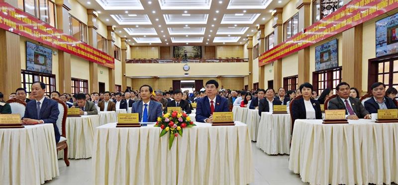 Lễ phát động Đợt thi đua cao điểm tại Hội trường Tỉnh uỷ.