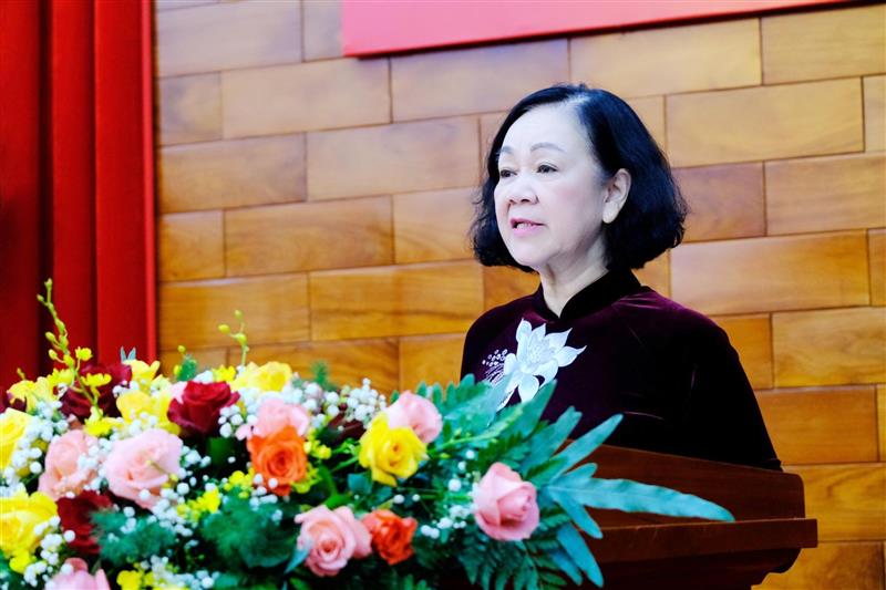 Đồng chí Trương Thị Mai phát biểu giao nhiệm vụ.