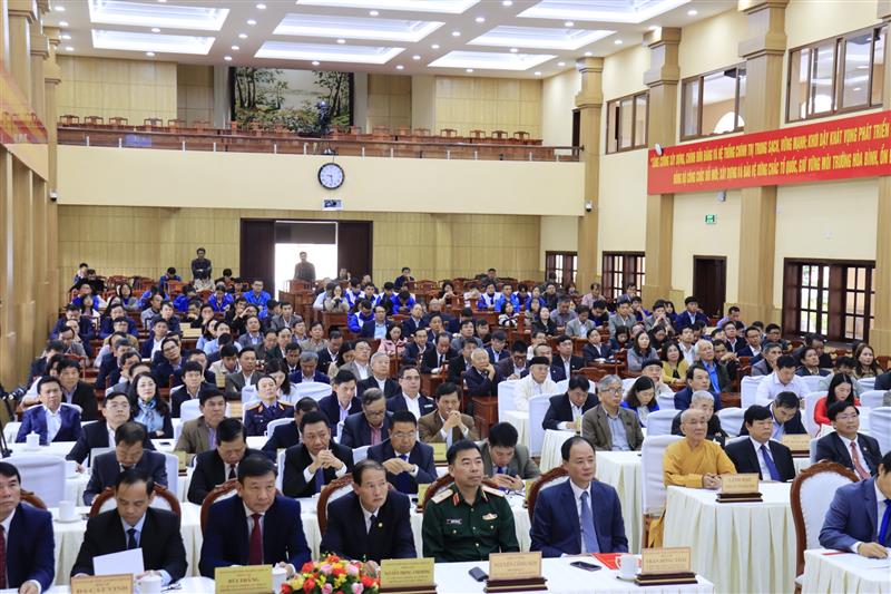 Quang cảnh Lễ phát động tại Hội trường Tỉnh ủy.