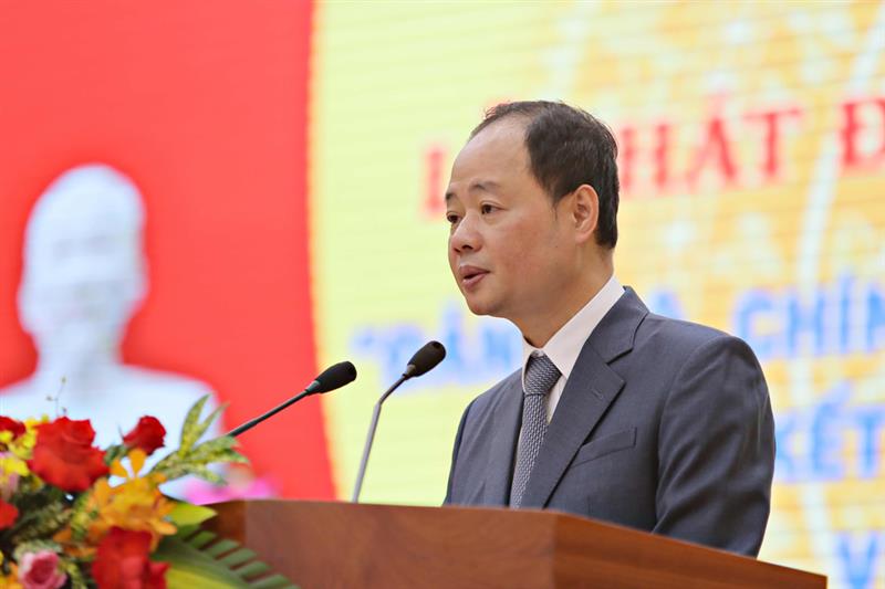 Đồng chí Trần Hồng Thái - Phó Bí thư Tỉnh uỷ, Chủ tịch UBND tỉnh Lâm Đồng phát động Đợt thi đua cao điểm “Đảng bộ, chính quyền, quân và dân tỉnh Lâm Đồng đoàn kết, quyết tâm vượt qua khó khăn, vươn lên cùng đất nước”.