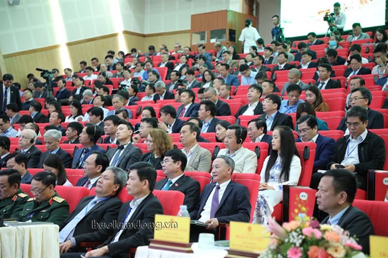 Các đại biểu tham dự Hội nghị.