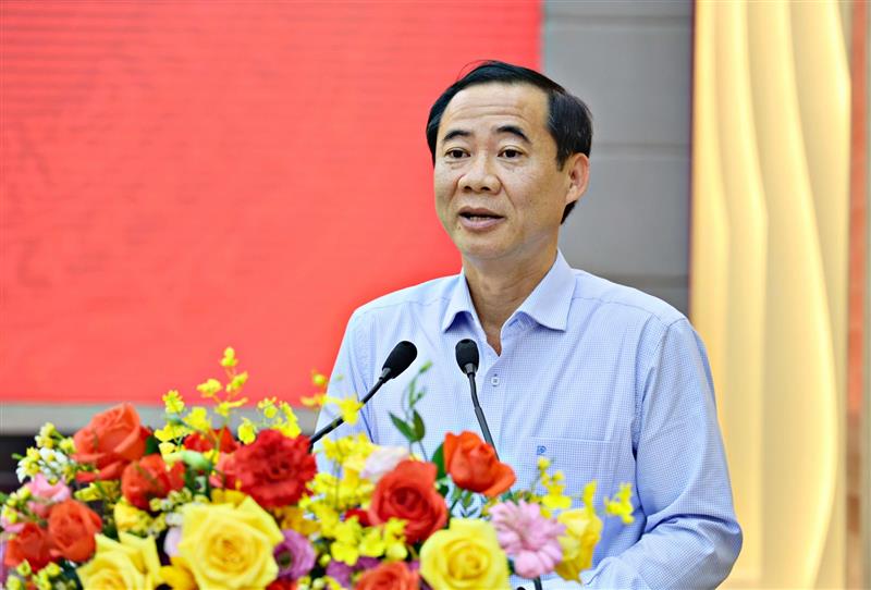Đồng chí Nguyễn Thái Học - Quyền Bí thư Tỉnh uỷ Lâm Đồng phát biểu giao nhiệm vụ cho các cán bộ được bổ nhiệm