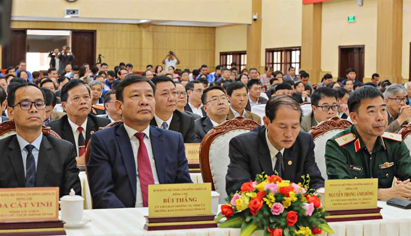 Các đồng chí lãnh đạo tỉnh Lâm Đồng tham dự Lễ phát động.