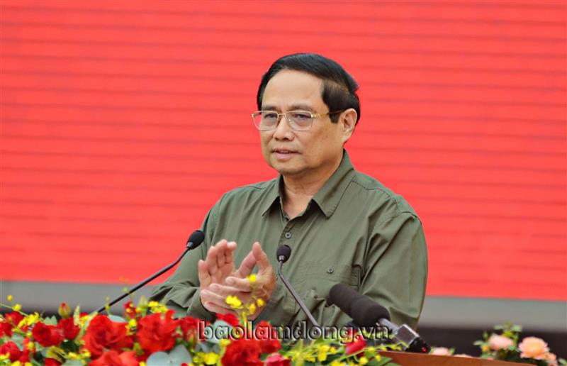 Thủ tướng Chính phủ Phạm Minh Chính phát biểu chỉ đạo tại buổi làm việc.