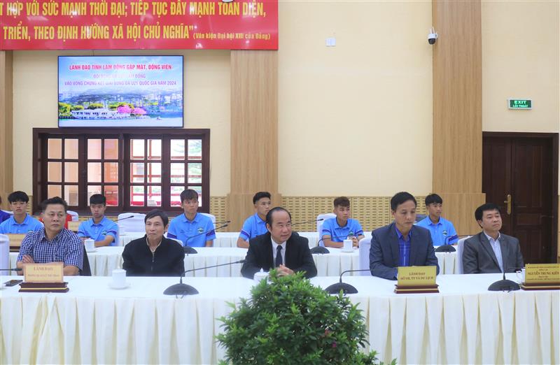 Các đại biểu tham dự buổi gặp mặt.
