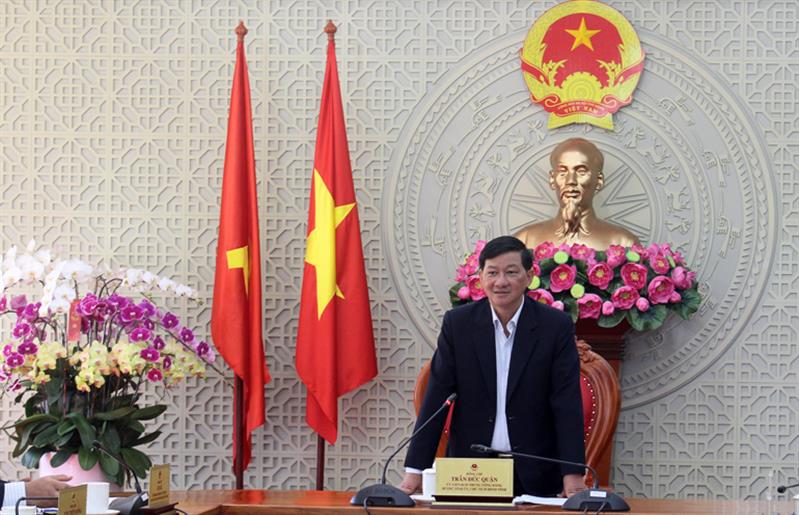Đồng chí Trần Đức Quận - Uỷ viên Ban Chấp hành Trung ương Đảng, Bí thư Tỉnh ủy, Chủ tịch HĐND tỉnh chủ trì phiên họp.