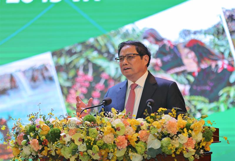 Thủ tướng Chính phủ Phạm Minh Chính phát biểu chỉ đạo tại Hội nghị Triển khai chương trình hành động của Chính phủ thực hiện Nghị quyết số 23 của Bộ Chính trị.