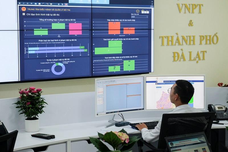 Với sự hợp tác xây dựng của Tập đoàn VNPT, Trung tâm điều hành thông minh Thành phố Đà Lạt là một bước tiến lớn trên lộ trình tiến tới xây dựng Đà Lạt thành thành phố thông minh.