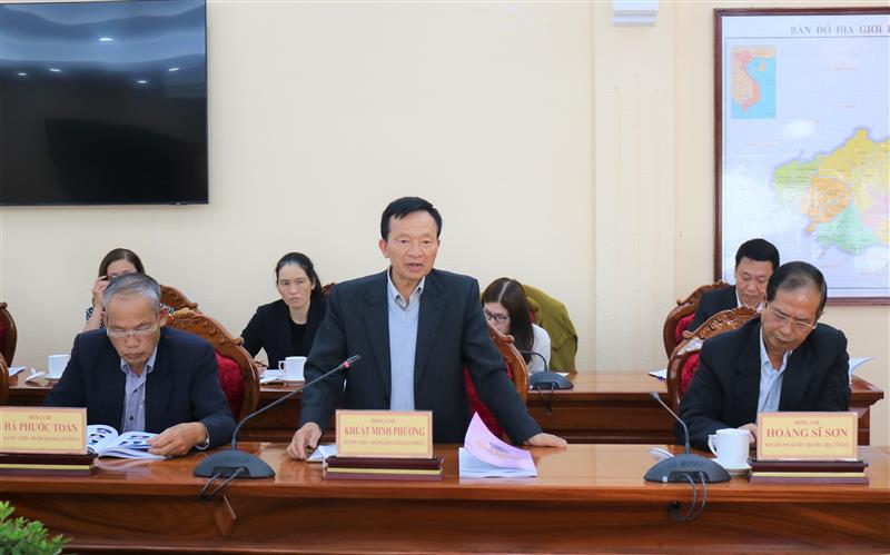 Đồng chí Khuất Minh Phương, nguyên Ủy viên Ban Thường vụ, Trưởng Ban Tuyên giáo Tỉnh ủy phát biều