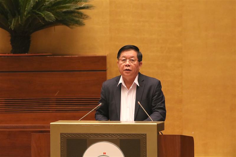 Đồng chí Nguyễn Trọng Nghĩa, Bí thư Trung ương Đảng, Trưởng ban Tuyên giáo Trung ương phát biểu bế mạc Hội nghị. (Ảnh: TA)