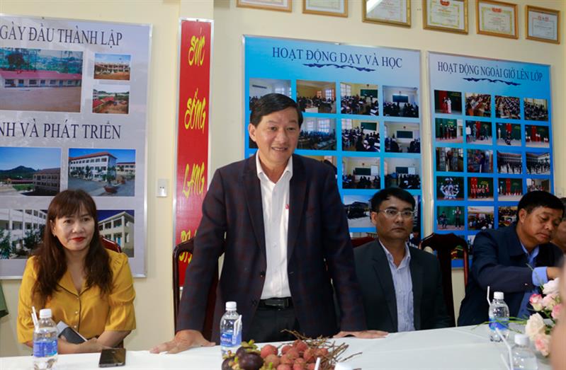 Bí thư Tỉnh ủy Trần Đức Quận đánh giá cao mọi công tác chuẩn bị cho Kỳ thi tốt nghiệp THPT năm 2022 tại huyện Lạc Dương.
