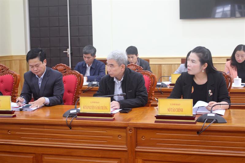 Các đại biểu tham dự phiên họp thứ 7 của Thường trực HĐND tỉnh.