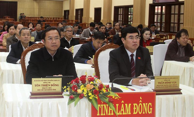Các đồng chí lãnh đạo tỉnh tham dự Hội nghị tại điểm cầu Lâm Đồng.