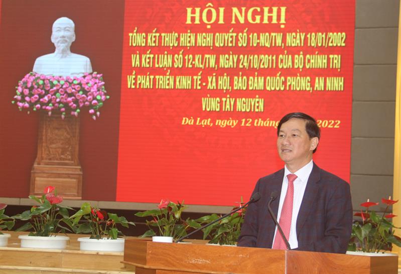 Đồng chí Trần Đức Quận - Bí thư Tỉnh ủy, Chủ tịch HĐND tỉnh phát biểu kết luận hội nghị.