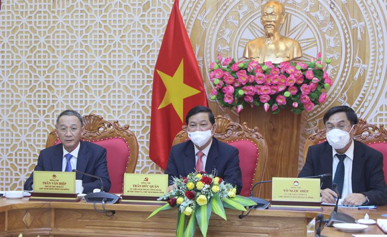Lãnh đạo HĐND - UBND - Ủy ban MTTQ Việt Nam tỉnh chủ trì, điều hành hội nghị