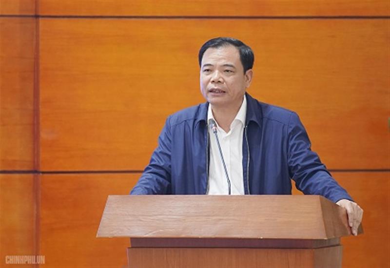 Bộ trưởng Bộ Nông nghiệp và Phát triển nông thôn Nguyễn Xuân Cường phát biểu tại hội nghị. Ảnh: VGP/Quang Hiếu