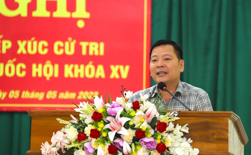 Ông Tống Giang Nam - Chủ tịch UBND huyện Đạ Tẻh tiếp thu, giải trình các ý kiến, kiến nghị của cử tri thuộc thẩm quyền